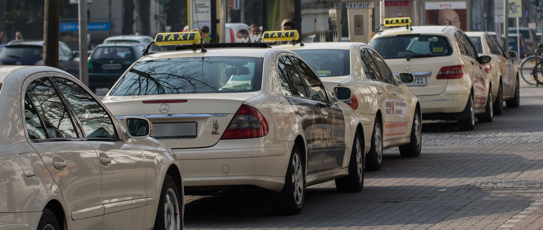 Taxi Żywiec i okolice - Taxi Kaban, kursy lokalne i lotniska